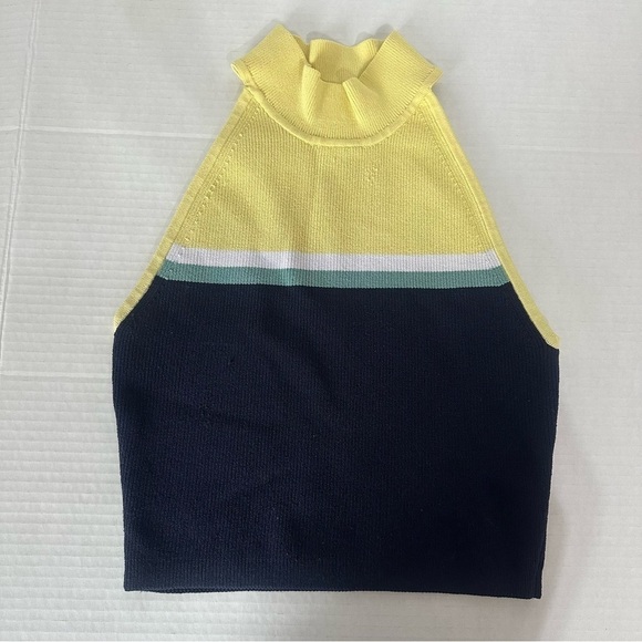 Babaton Sculpt Knit Sleeveless Mock
Neck Cropped Top Sz Small - Picture 3 of 9